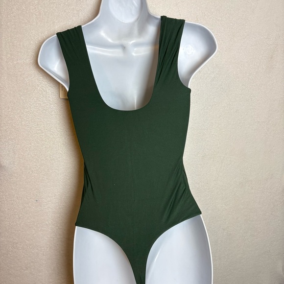 Aerie SMOOTHEZ Bonded Square Neck Bodysuit - Picture 3 of 5